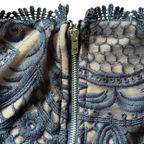 Lulu's NWT Celebrate Life Navy Blue Lace Halter Mini Dress Size Large - Picture 12 of 12